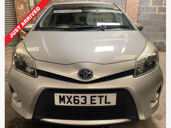 Toyota YARIS 1.5 VVT-h T Spirit CVT Euro 5 5dr