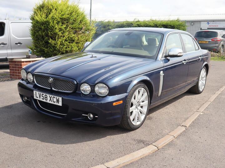 Jaguar XJ 2.7 TD Executive 4dr