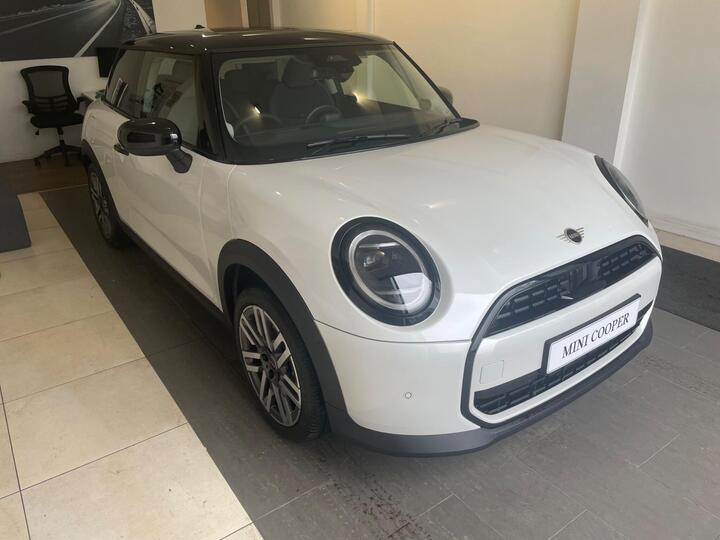 MINI Cooper 1.5C Classic Steptronic Euro 6 (s/s) 3dr