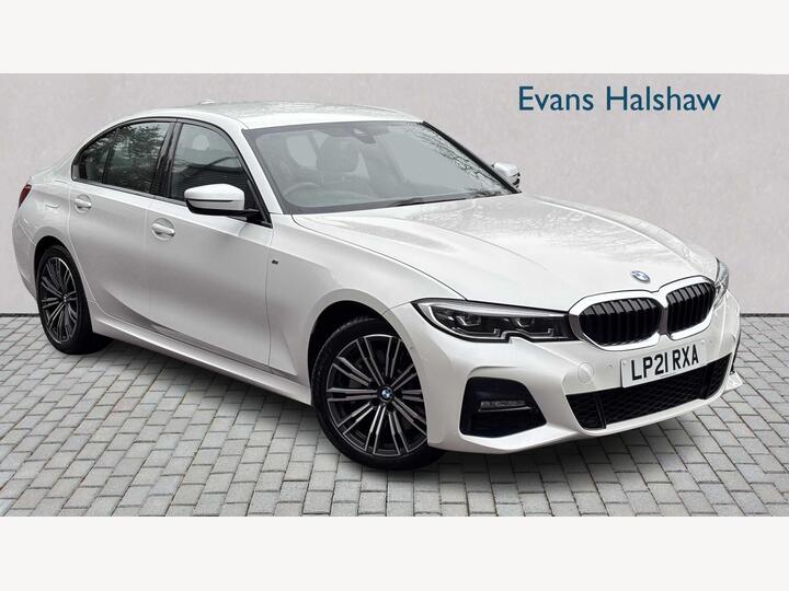 BMW 3 SERIES SALOON 2.0 330e 12kWh M Sport Auto Euro 6 (s/s) 4dr BMW 3 SERIES SALOON 2.0 330e 12kWh M Sport Auto Euro 6 (s/s) 4dr