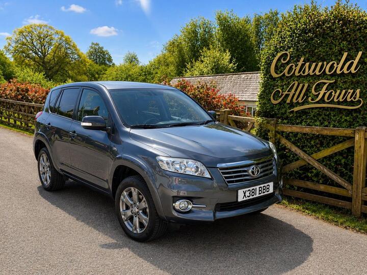 Toyota RAV4 2.2 D-CAT SR Auto 4WD Euro 5 5dr