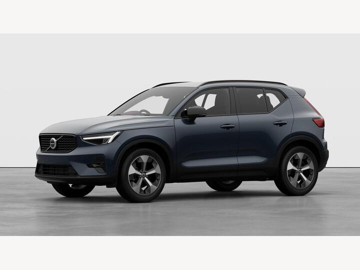 Volvo XC40 2.0 B3 MHEV Plus Dark DCT Auto Euro 6 (s/s) 5dr