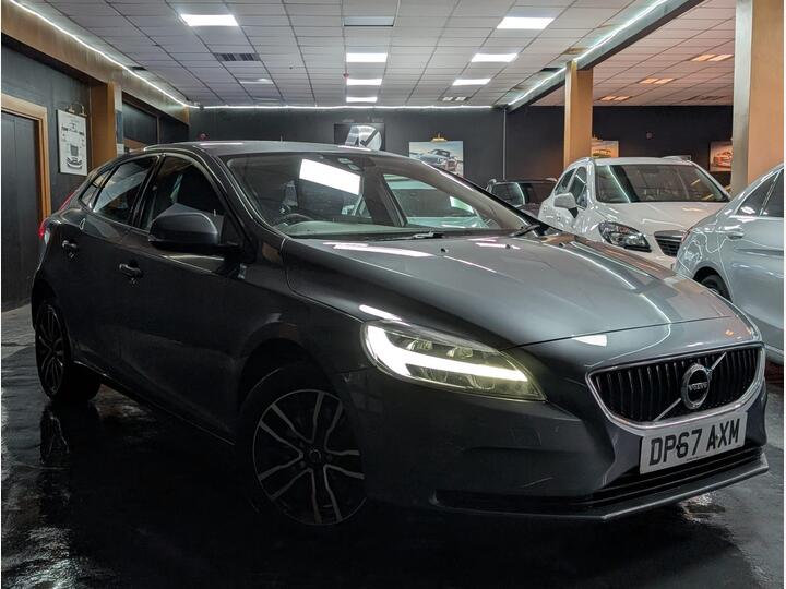 Volvo V40 2.0 T2 Momentum Euro 6 (s/s) 5dr