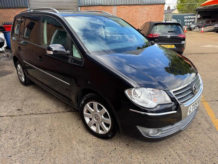 Volkswagen Touran 2.0 TDI Sport DSG 5dr (7 Seats)