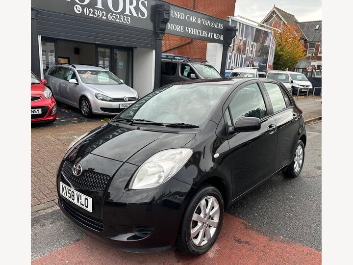 Toyota Yaris 1.0 VVT-i TR 5dr Toyota Yaris 1.0 VVT-i TR 5dr