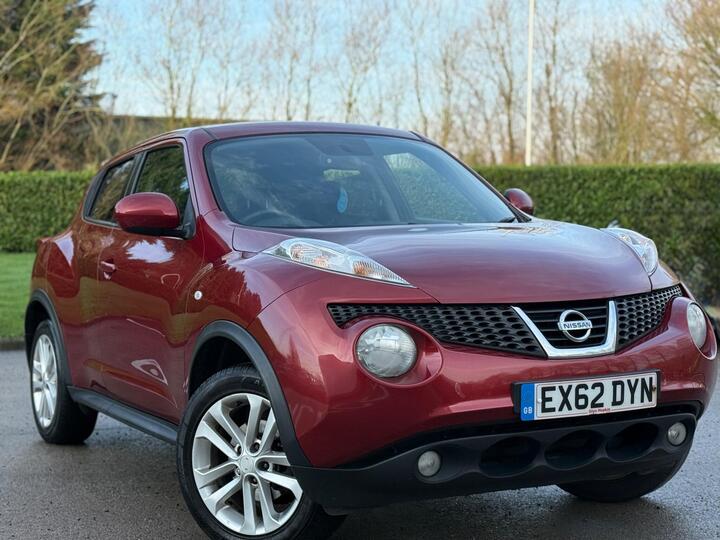 Nissan Juke 1.6 Acenta Premium Euro 5 (s/s) 5dr Nissan Juke 1.6 Acenta Premium Euro 5 (s/s) 5dr