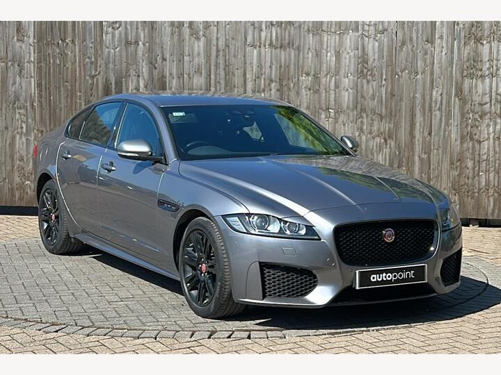 Jaguar XF 2.0d Chequered Flag Auto AWD Euro 6 (s/s) 4dr