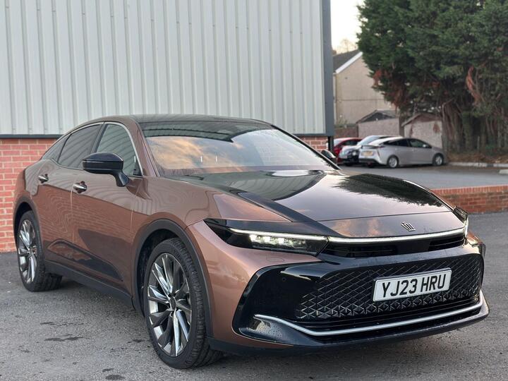 Toyota Crown 2.5 HYBRID EURO 6 5DR