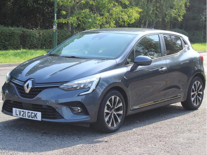 Renault Clio 1.6 E-TECH Iconic Auto Euro 6 (s/s) 5dr