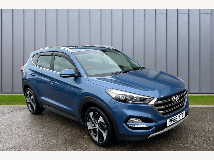 Hyundai TUCSON 2.0 CRDi Premium Auto 4WD Euro 6 5dr Hyundai TUCSON 2.0 CRDi Premium Auto 4WD Euro 6 5dr