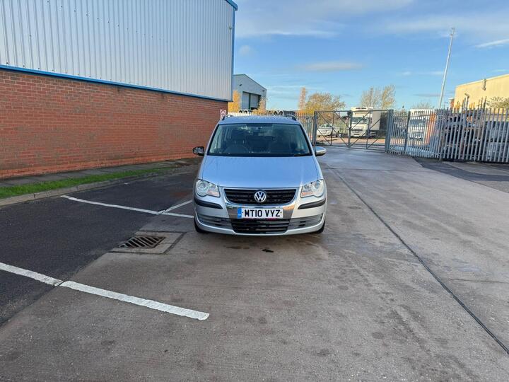 Volkswagen Touran 1.9 TDI S 5dr (7 Seats) Volkswagen Touran 1.9 TDI S 5dr (7 Seats)