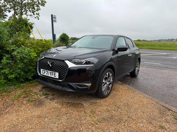 DS AUTOMOBILES DS 3 CROSSBACK E-TENSE 50kWh Rivoli Crossback Auto 5dr DS AUTOMOBILES DS 3 CROSSBACK E-TENSE 50kWh Rivoli Crossback Auto 5dr