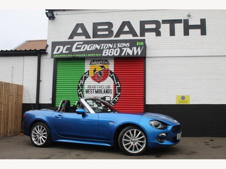 Fiat 124 SPIDER 1.4 MultiAir Lusso Plus Auto Euro 6 2dr Fiat 124 SPIDER 1.4 MultiAir Lusso Plus Auto Euro 6 2dr