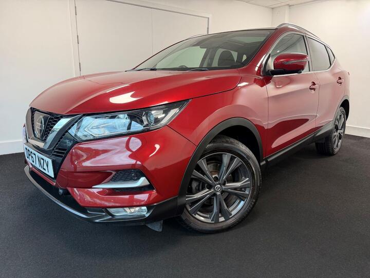 Nissan Qashqai 1.6 DCi N-Connecta XTRON Euro 6 (s/s) 5dr