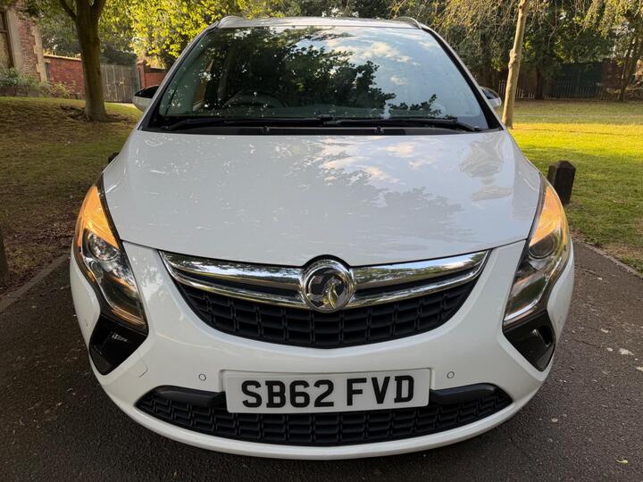 Vauxhall Zafira Tourer 2.0 CDTi EcoFLEX SE Euro 5 (s/s) 5dr