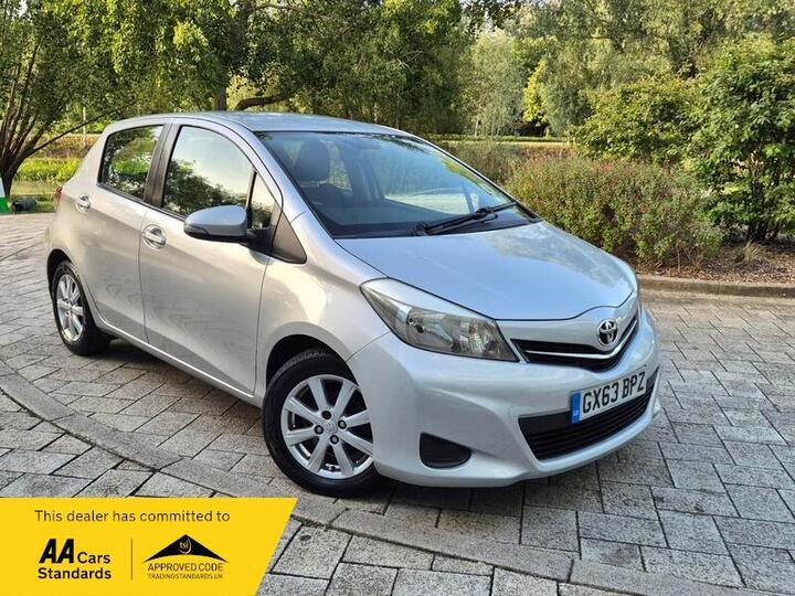 Toyota Yaris 1.33 Dual VVT-i T Spirit Euro 5 5dr