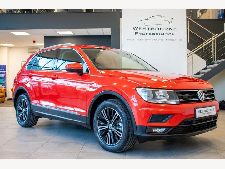 Volkswagen TIGUAN 1.4 TSI SE Navigation DSG 4Motion Euro 6 (s/s) 5dr Volkswagen TIGUAN 1.4 TSI SE Navigation DSG 4Motion Euro 6 (s/s) 5dr