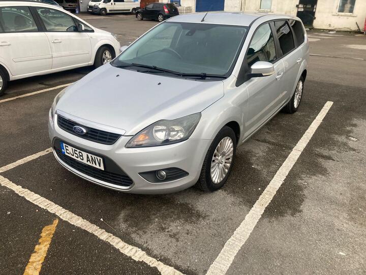 Ford Focus 1.6 Titanium 5dr
