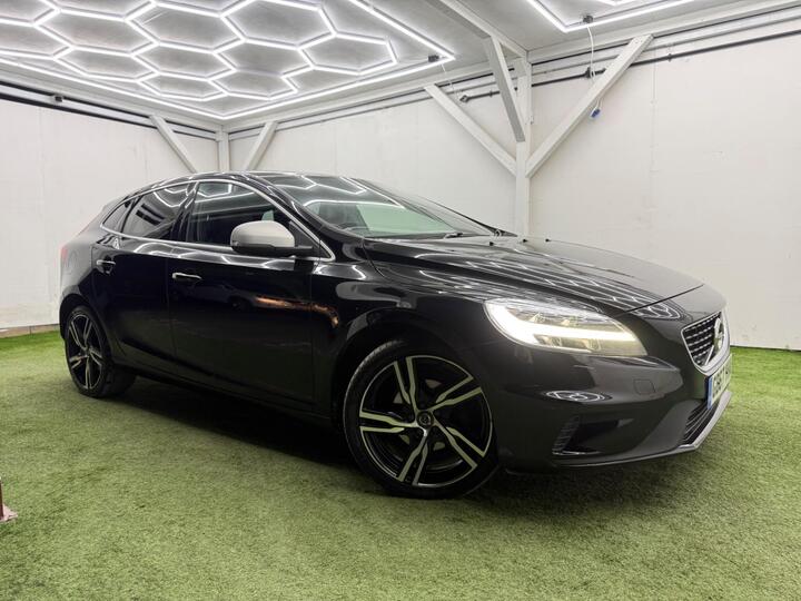 Volvo V40 2.0 D2 R-Design Pro Euro 6 (s/s) 5dr