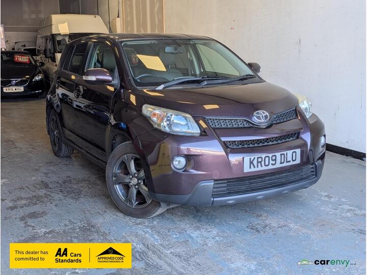 Toyota Urban Cruiser 1.33 Dual VVT-i Euro 4 (s/s) 5dr Toyota Urban Cruiser 1.33 Dual VVT-i Euro 4 (s/s) 5dr