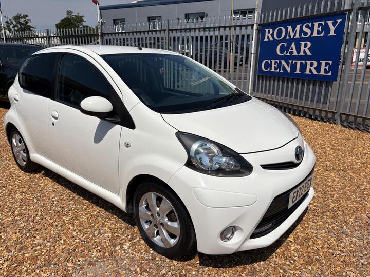 Toyota AYGO 1.0 VVT-i Fire Euro 5 5dr