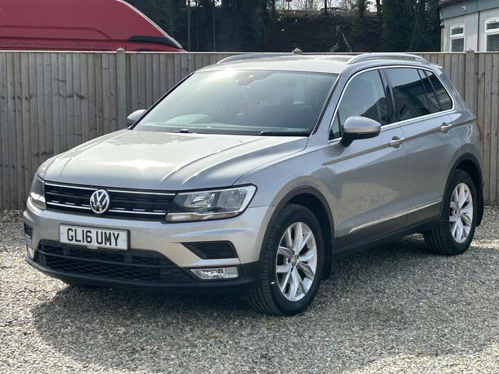 Volkswagen TIGUAN 2.0 TDI BlueMotion Tech SE Navigation Euro 6 (s/s) 5dr