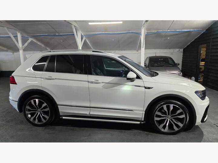 Volkswagen Tiguan 2.0 BiTDI R-Line DSG 4Motion Euro 6 (s/s) 5dr