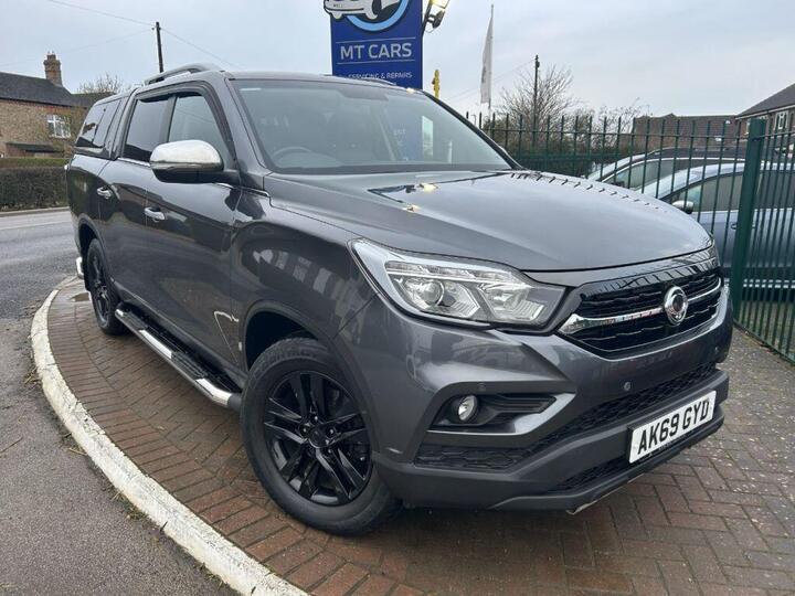 SsangYong Musso 2.2D Saracen Auto 4WD Euro 6 4dr
