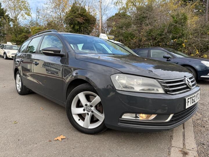 Volkswagen Passat 1.6 TDI BlueMotion Tech S Euro 5 (s/s) 5dr Volkswagen Passat 1.6 TDI BlueMotion Tech S Euro 5 (s/s) 5dr