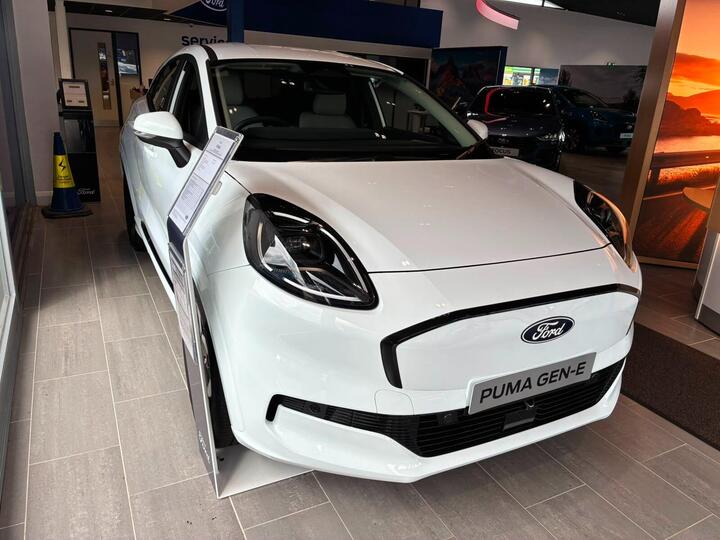 Ford Puma Gen-E Standard Range 46.8kWh Premium Auto 5dr