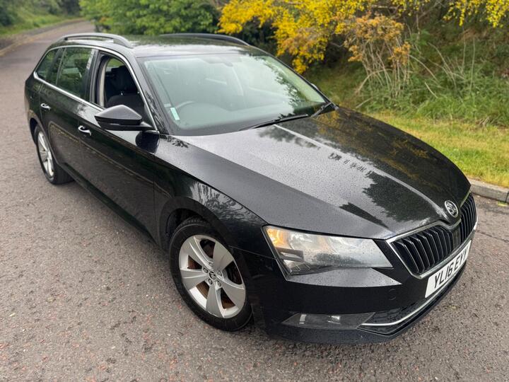 Skoda Superb 2.0 TDI SE DSG Auto 6Spd Euro 6 (s/s) 5dr Skoda Superb 2.0 TDI SE DSG Auto 6Spd Euro 6 (s/s) 5dr