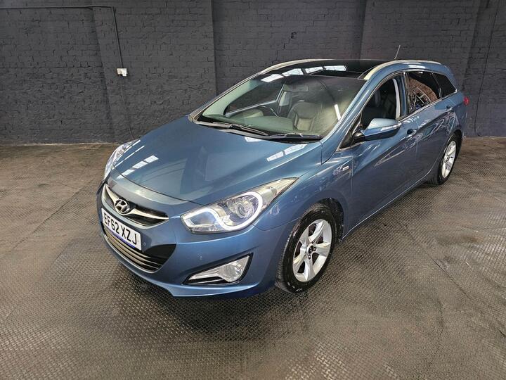Hyundai I40 1.7 CRDi Blue Drive Premium Euro 5 (s/s) 5dr Hyundai I40 1.7 CRDi Blue Drive Premium Euro 5 (s/s) 5dr
