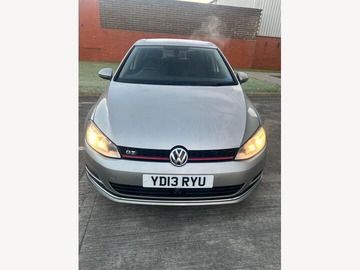 Volkswagen Golf 2.0 TDI BlueMotion Tech GT Euro 5 (s/s) 5dr