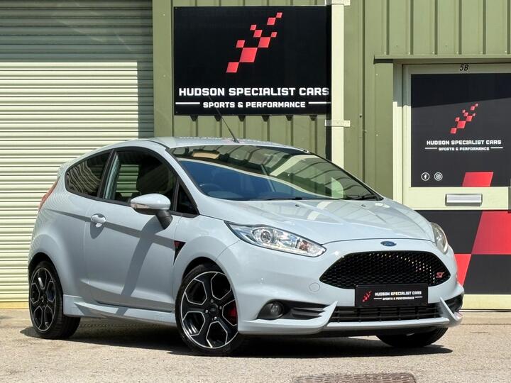 Ford Fiesta 1.6T EcoBoost ST-200 Euro 6 3dr