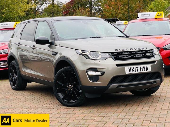 Land Rover DISCOVERY SPORT 2.0 TD4 HSE Black Auto 4WD Euro 6 (s/s) 5dr Land Rover DISCOVERY SPORT 2.0 TD4 HSE Black Auto 4WD Euro 6 (s/s) 5dr