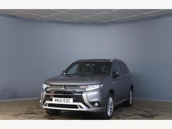 Mitsubishi Outlander 2.4h TwinMotor 13.8kWh Dynamic CVT 4WD Euro 6 (s/s) 5dr