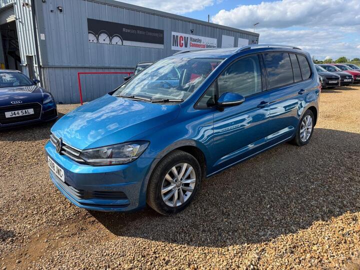 Volkswagen TOURAN 1.6 TDI SE Family Euro 6 (s/s) 5dr Volkswagen TOURAN 1.6 TDI SE Family Euro 6 (s/s) 5dr