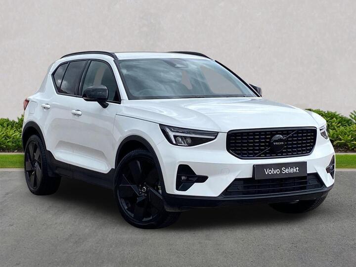 Volvo XC40 2.0 B3 MHEV Plus Black Edition DCT Auto Euro 6 (s/s) 5dr