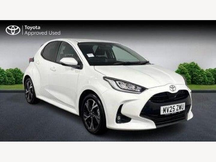Toyota Yaris 1.5 VVT-h Design E-CVT Euro 6 (s/s) 5dr