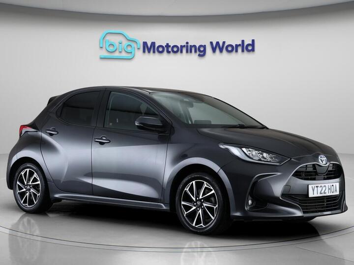 Toyota Yaris 1.5 VVT-h Design E-CVT Euro 6 (s/s) 5dr