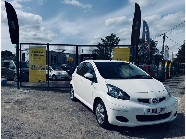 Toyota AYGO 1.0 VVT-i Go Euro 5 5dr