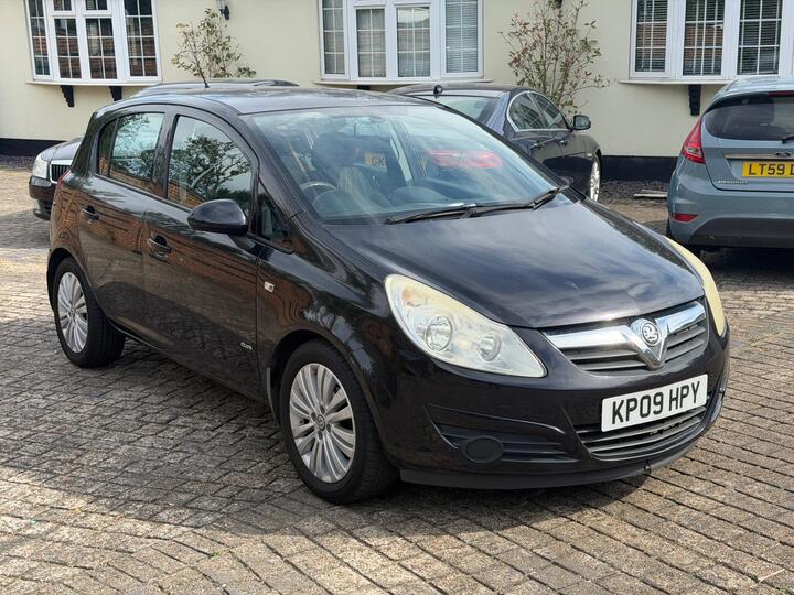 Vauxhall Corsa 1.4i 16v Club 5dr