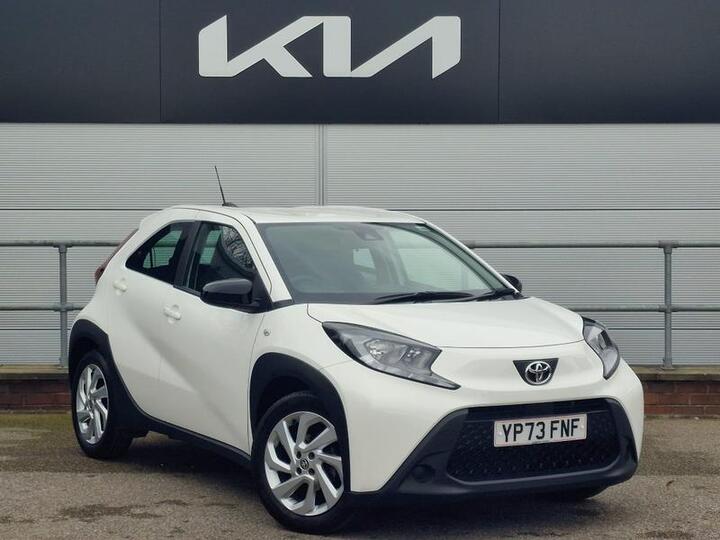Toyota Aygo X 1.0 VVT-i Pure Euro 6 (s/s) 5dr