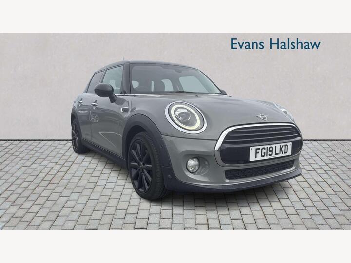 MINI HATCHBACK 1.5 Cooper Classic Euro 6 (s/s) 5dr