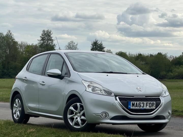 Peugeot 208 1.2 VTi Active Euro 5 5dr
