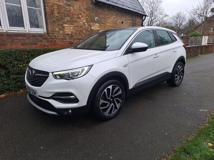 Vauxhall Grandland X 1.2 Turbo Elite Nav Auto Euro 6 (s/s) 5dr
