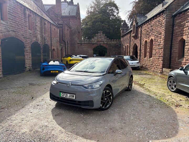Volkswagen ID.3 Pro Performance 58kWh Life Auto 5dr