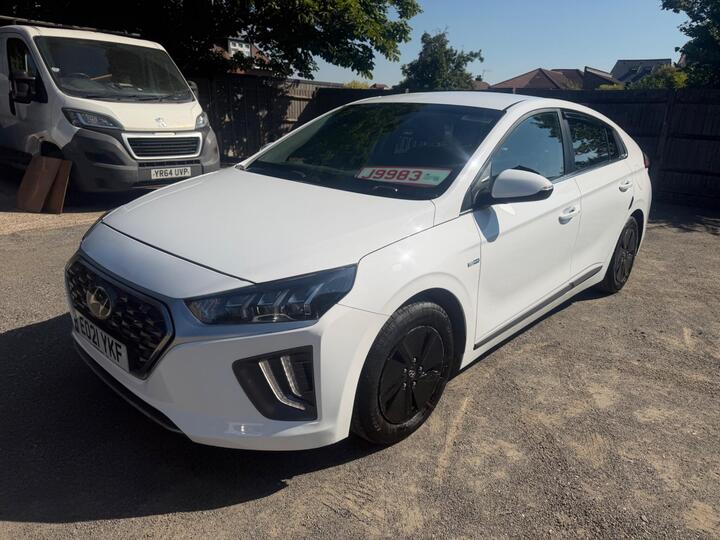 Hyundai IONIQ 1.6 H-GDi Premium DCT Euro 6 (s/s) 5dr