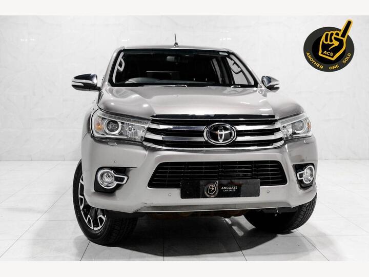 Toyota HI-LUX 2.4 D-4D Invincible X Auto 4WD Euro 6 4dr (TSS, 3.5t)