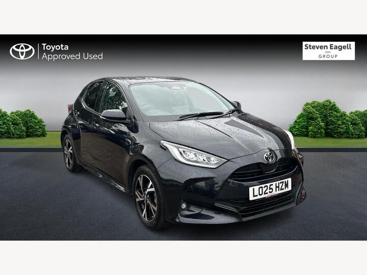 Toyota Yaris 1.5 VVT-h Design E-CVT Euro 6 (s/s) 5dr
